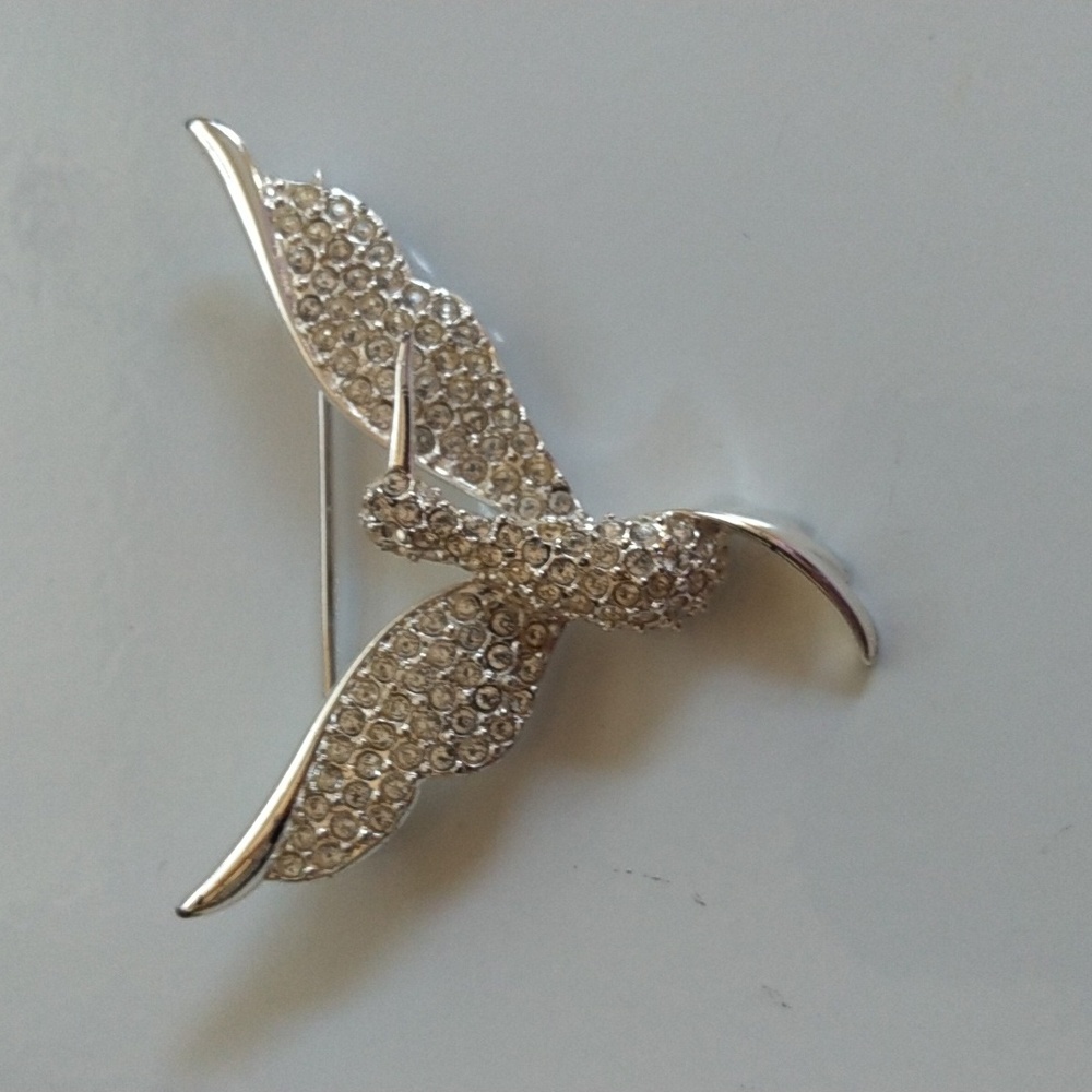 Naper Silver Tone with Rhinestones Hummingbird Brooch
